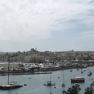 Pebbles Boutique Aparthotel Sliema